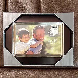 Picture Frame 4” x 6” Silver Accented with Matte Bronze Finish